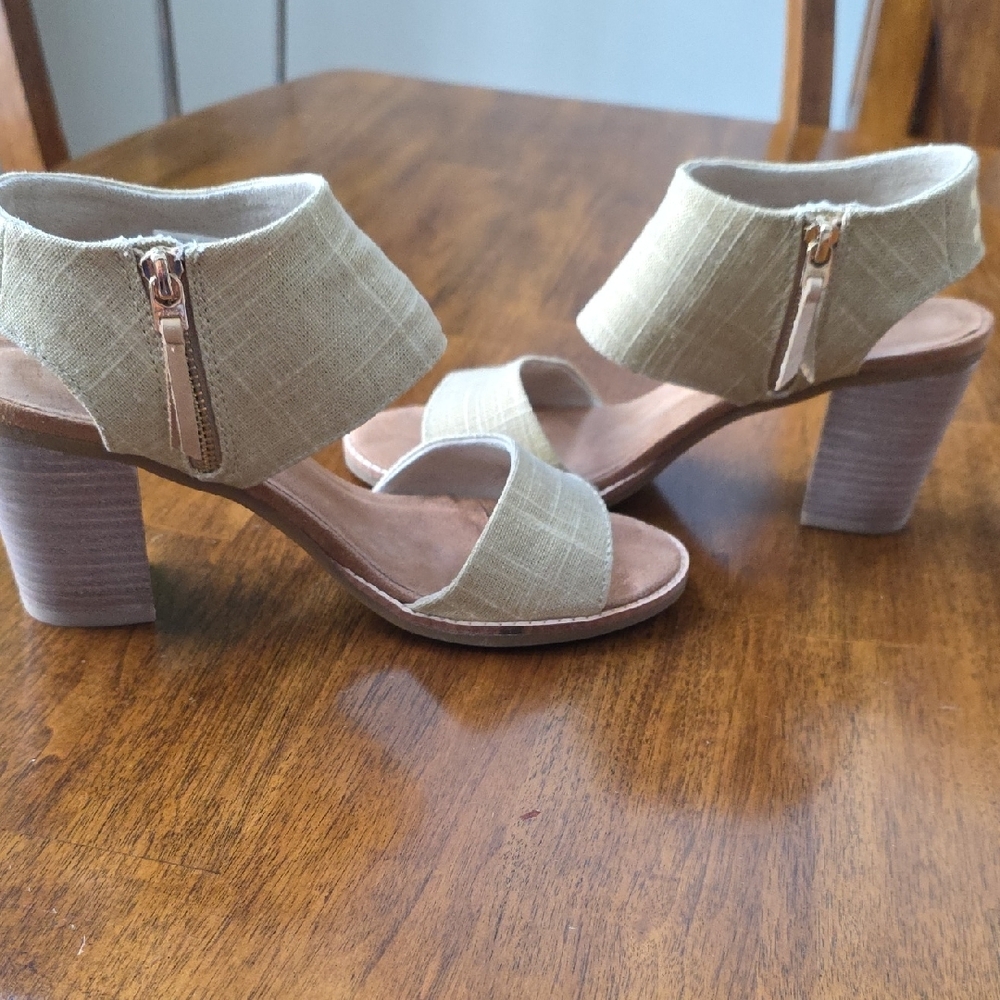 Tom's Majorca Champagne Gold Women's Heeled Sandals - Picture 3 of 11